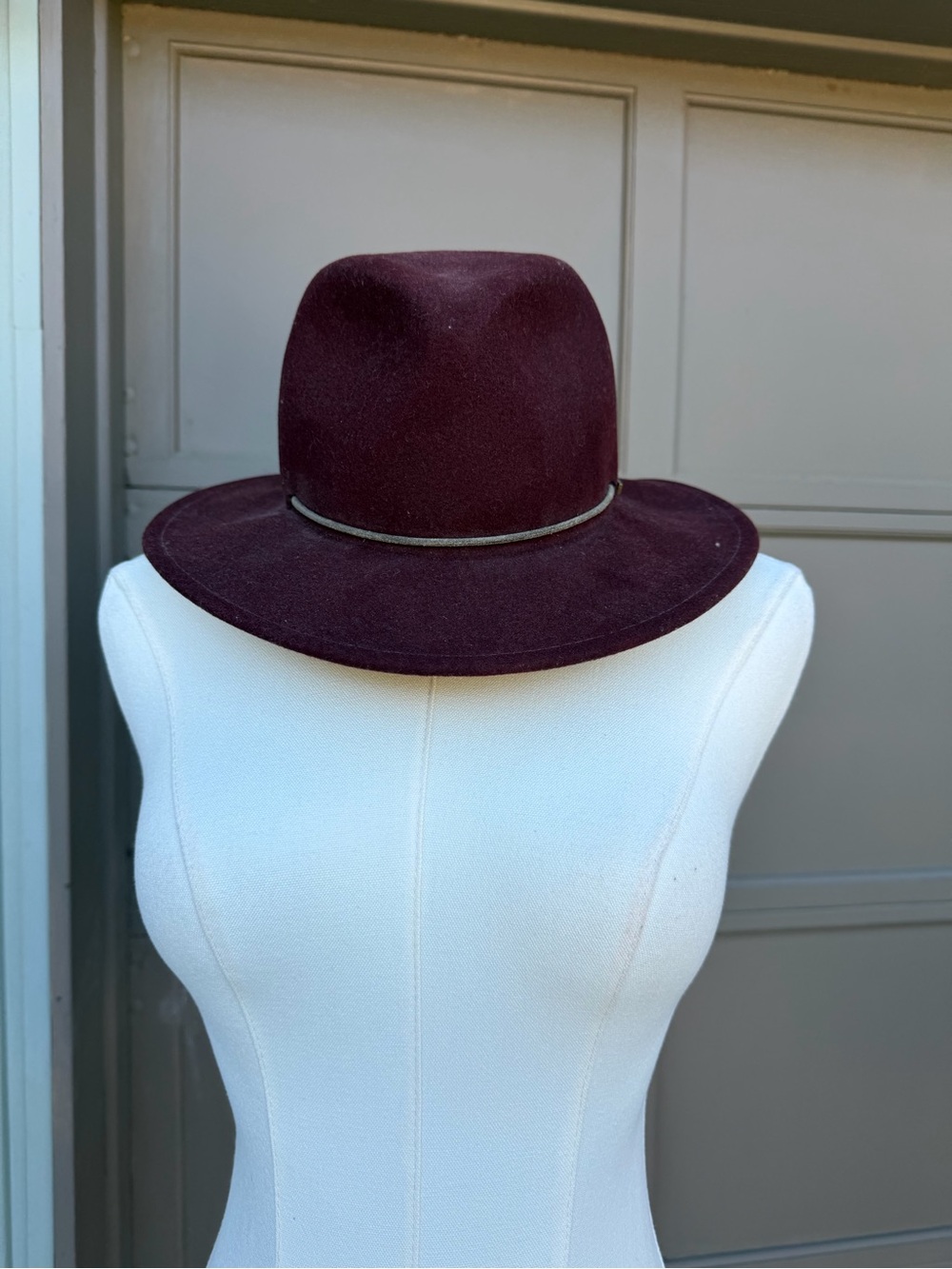 Womens Wide-Brim wool Hat - Burgundy